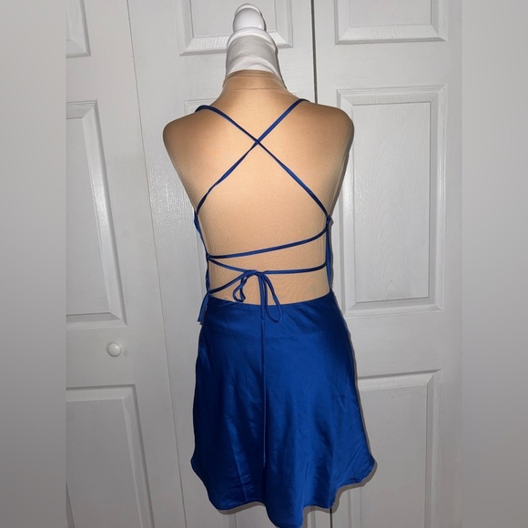 That’s So Fetch Olivia Dress Royal Blue Size USA 4 NWT - Picture 4 of 4